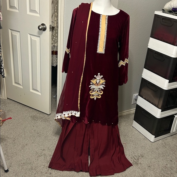 Other - Velvet shalwar kameez maroon with palazzo and Duppatta. Gold white Pearl. Size S